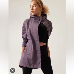 Athleta Rain Out Forecast Shell - Dusk Violet - Large petite